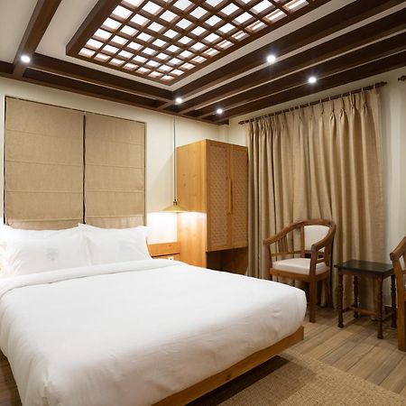 Karuna Hotel Patan Kathmandu Rum bild