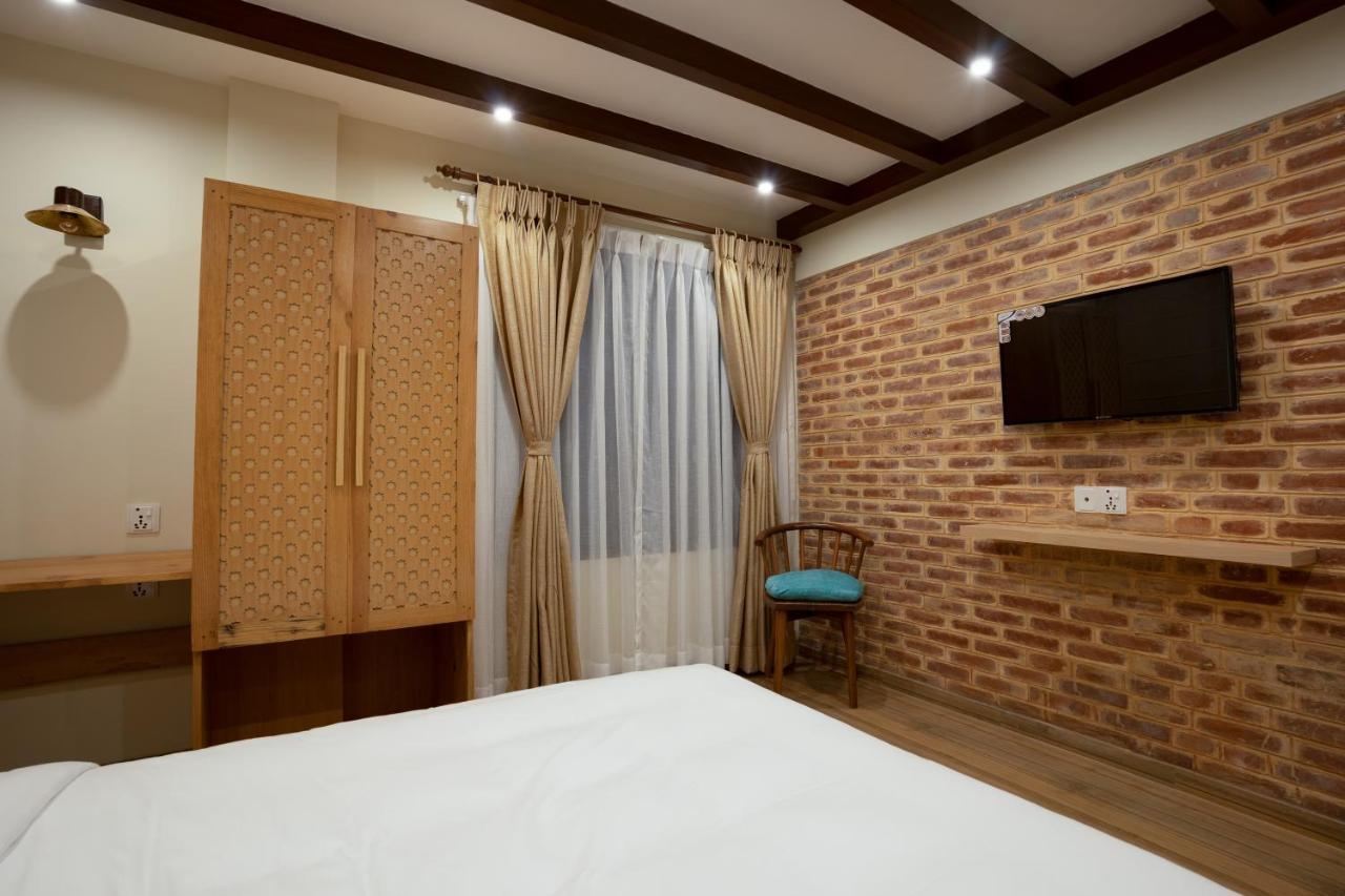 Karuna Hotel Patan Kathmandu Exteriör bild