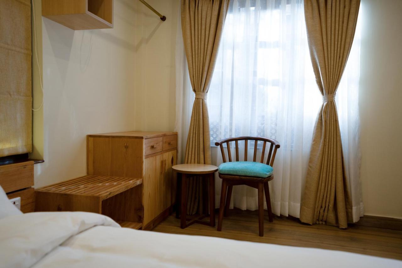 Karuna Hotel Patan Kathmandu Exteriör bild