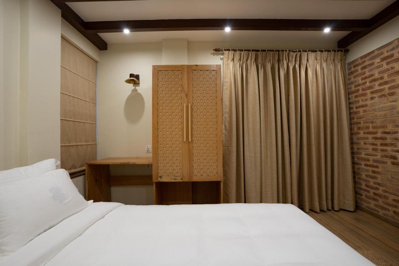 Karuna Hotel Patan Kathmandu Exteriör bild