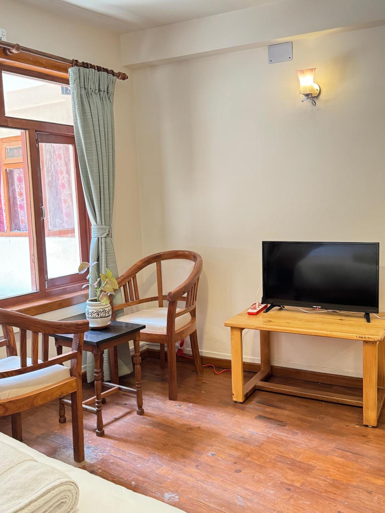 Karuna Hotel Patan Kathmandu Exteriör bild