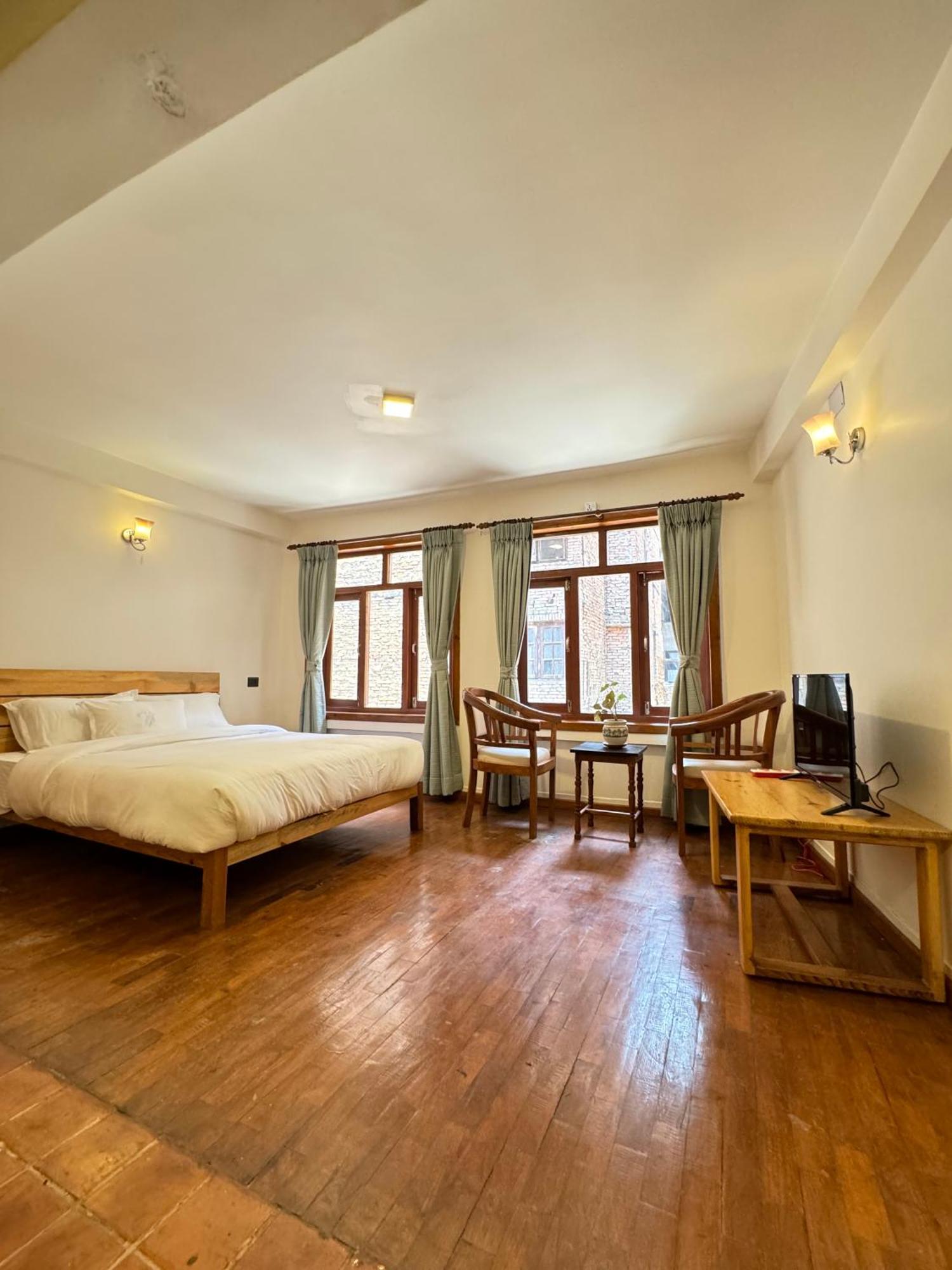 Karuna Hotel Patan Kathmandu Exteriör bild