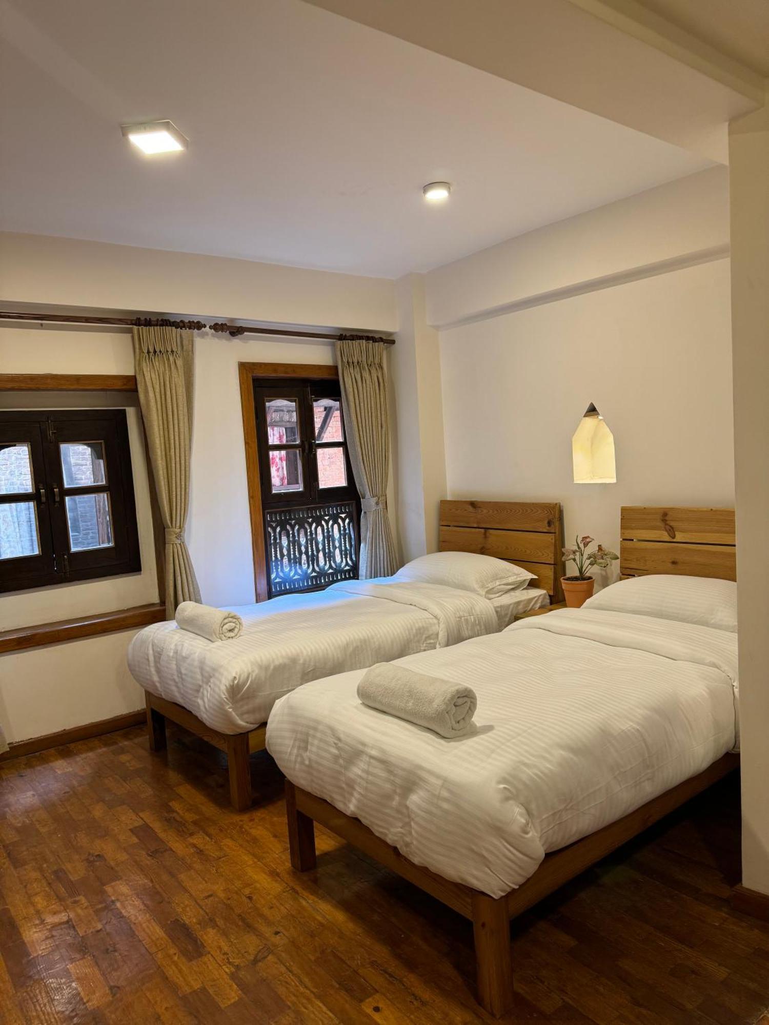 Karuna Hotel Patan Kathmandu Exteriör bild