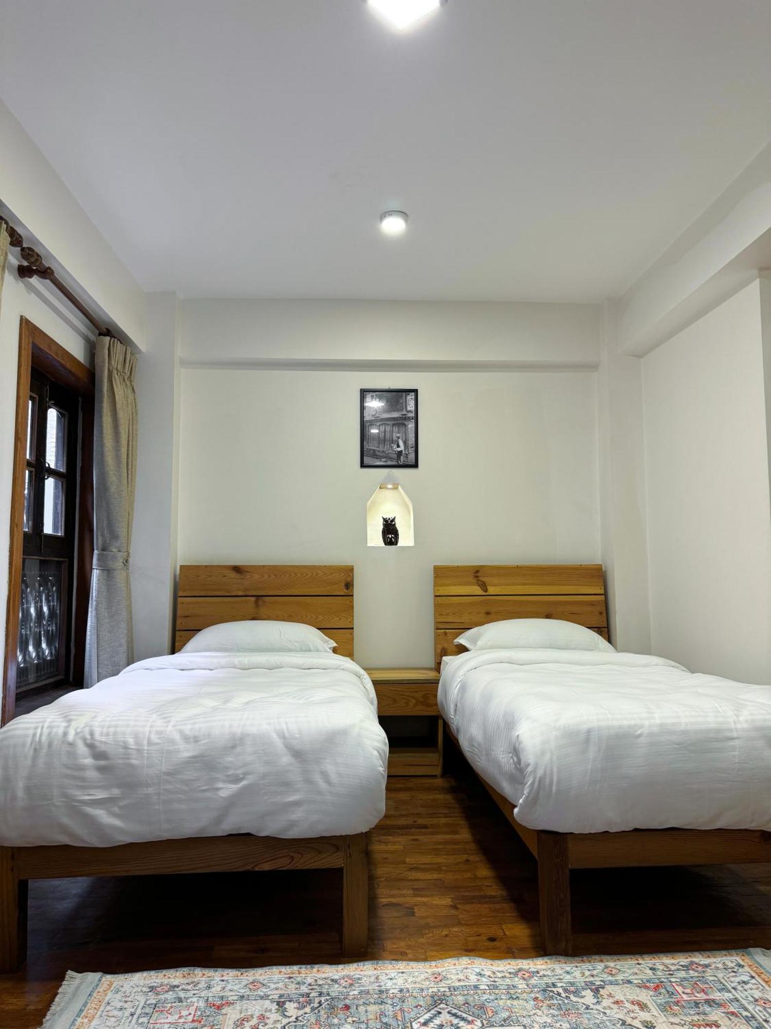 Karuna Hotel Patan Kathmandu Exteriör bild