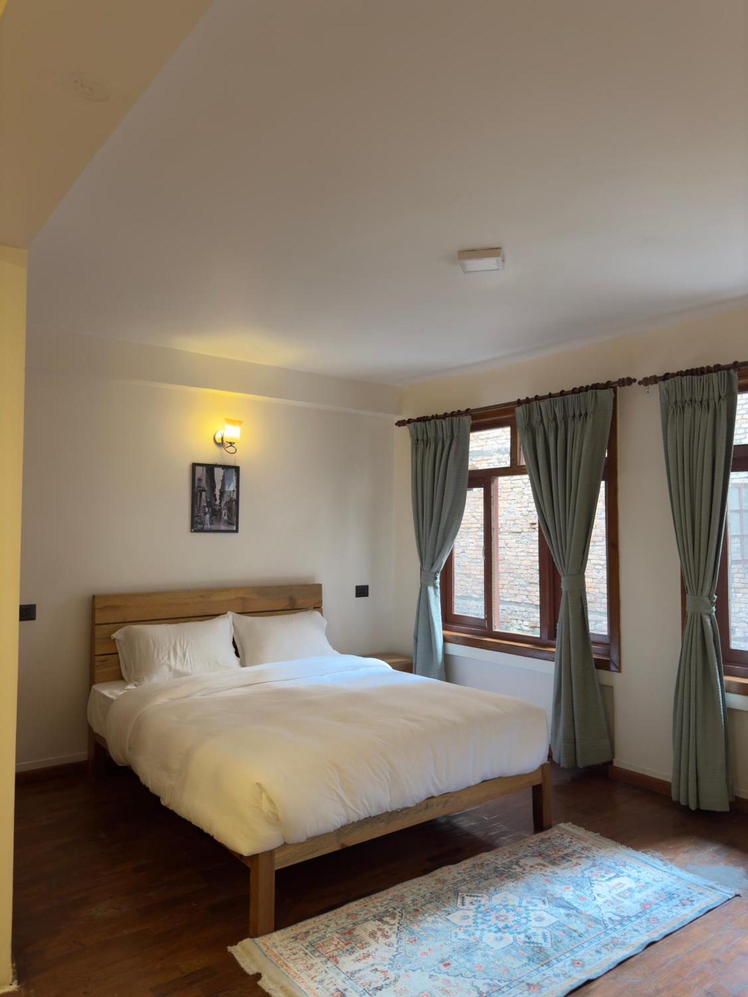 Karuna Hotel Patan Kathmandu Exteriör bild