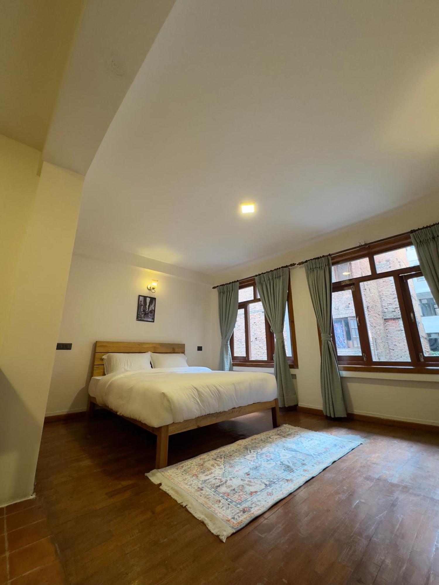 Karuna Hotel Patan Kathmandu Exteriör bild