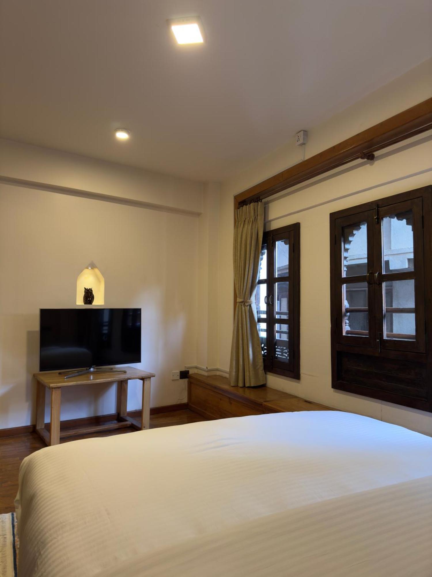 Karuna Hotel Patan Kathmandu Exteriör bild