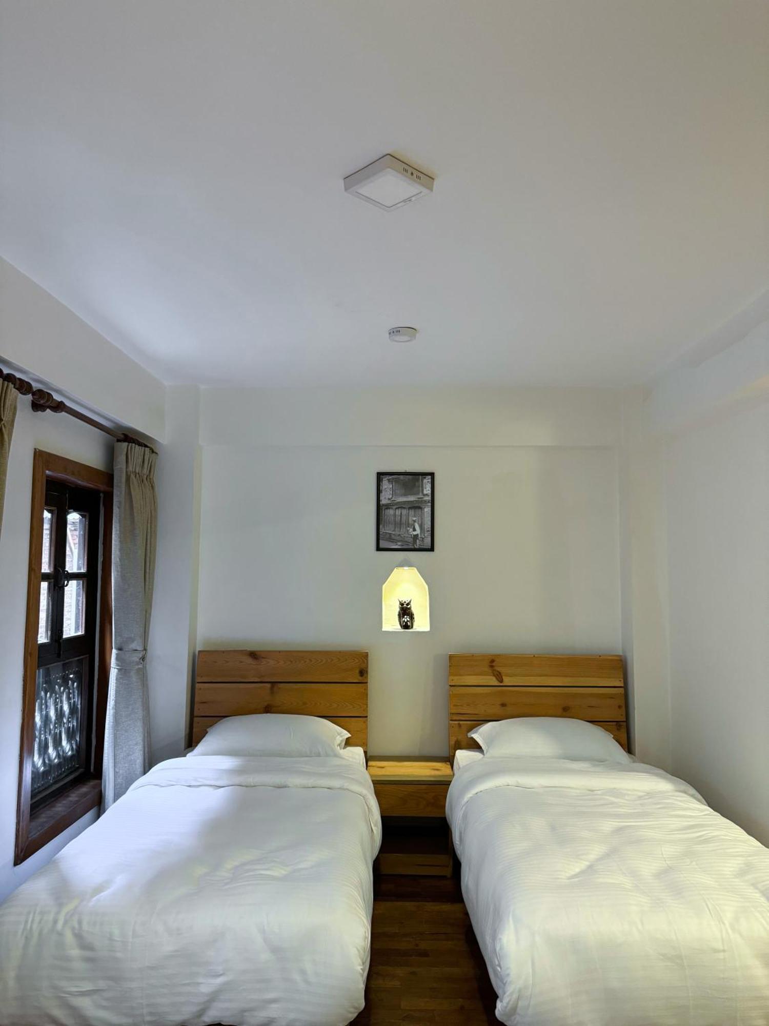 Karuna Hotel Patan Kathmandu Exteriör bild