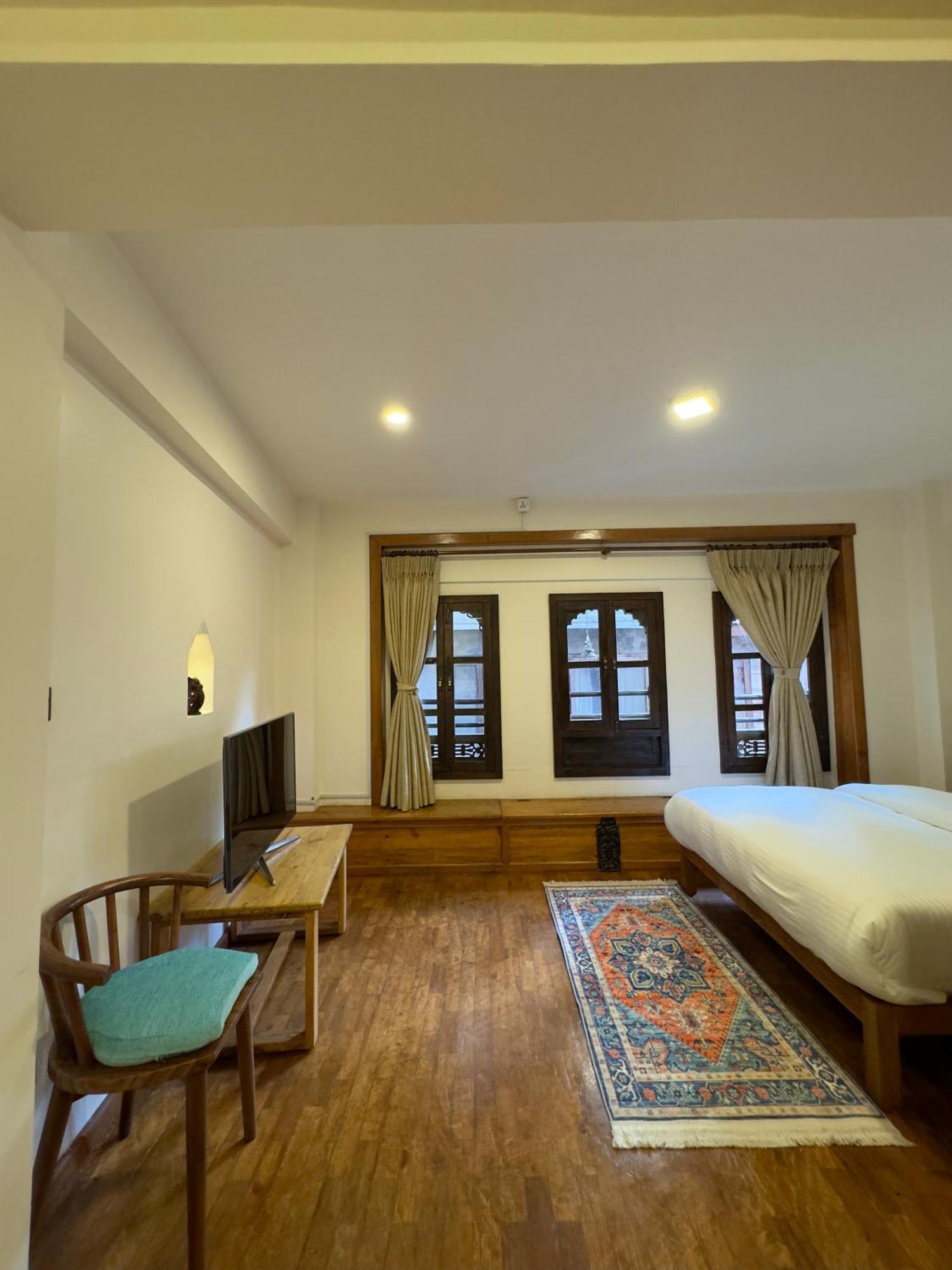Karuna Hotel Patan Kathmandu Exteriör bild